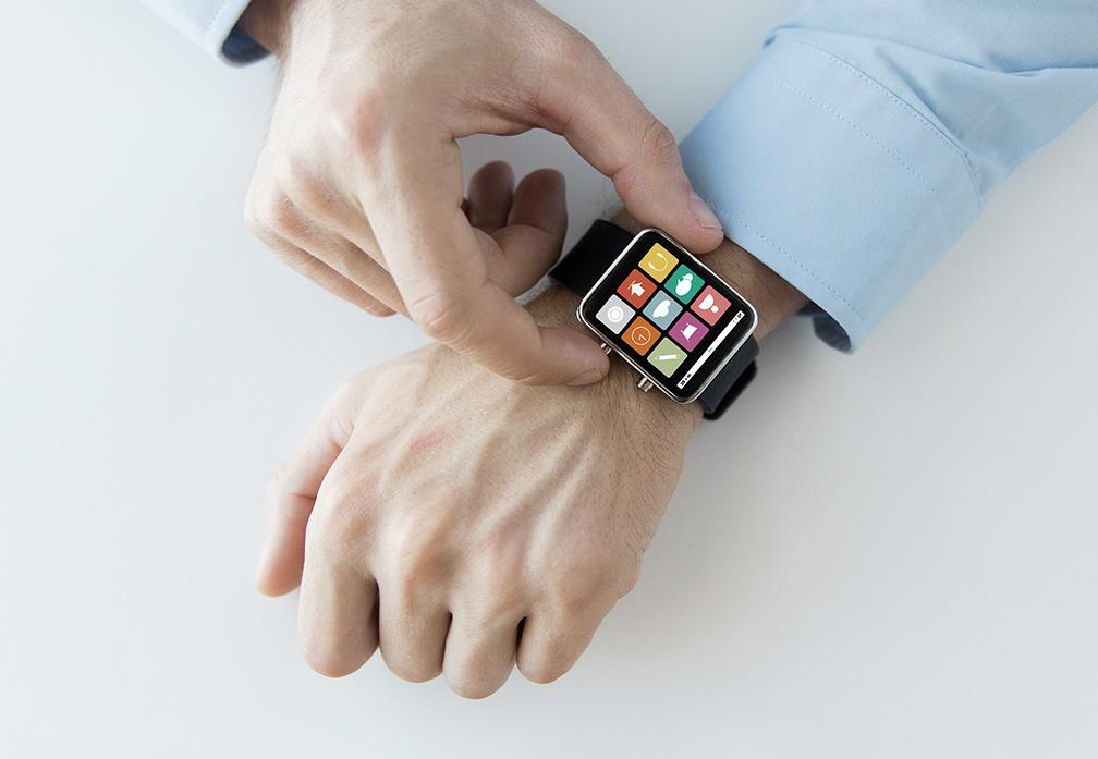 القيادة نحو مستقبل السيارات الكهربائي المستقل